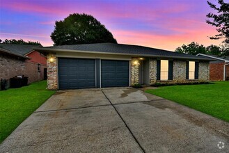 Building Photo - 20110 Chipplegate Ln