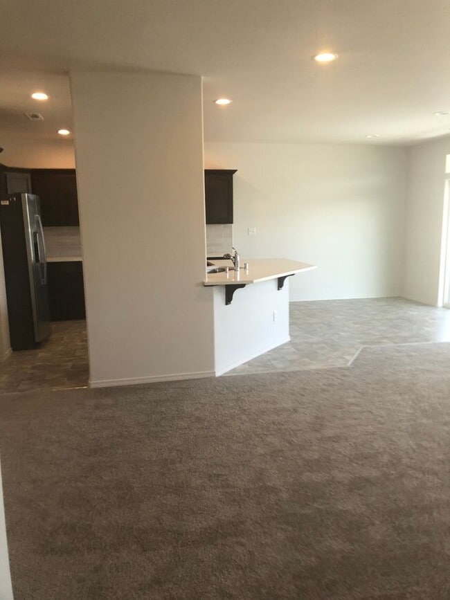 Building Photo - 1/2 Off Deposit!! 3 Bed Home for Rent!