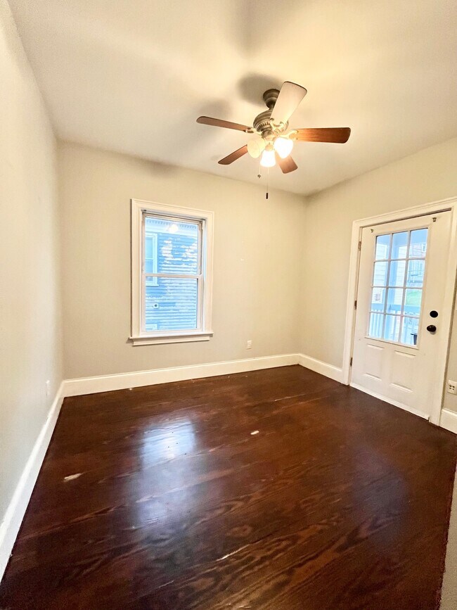 Foto del edificio - 180 Hillside St