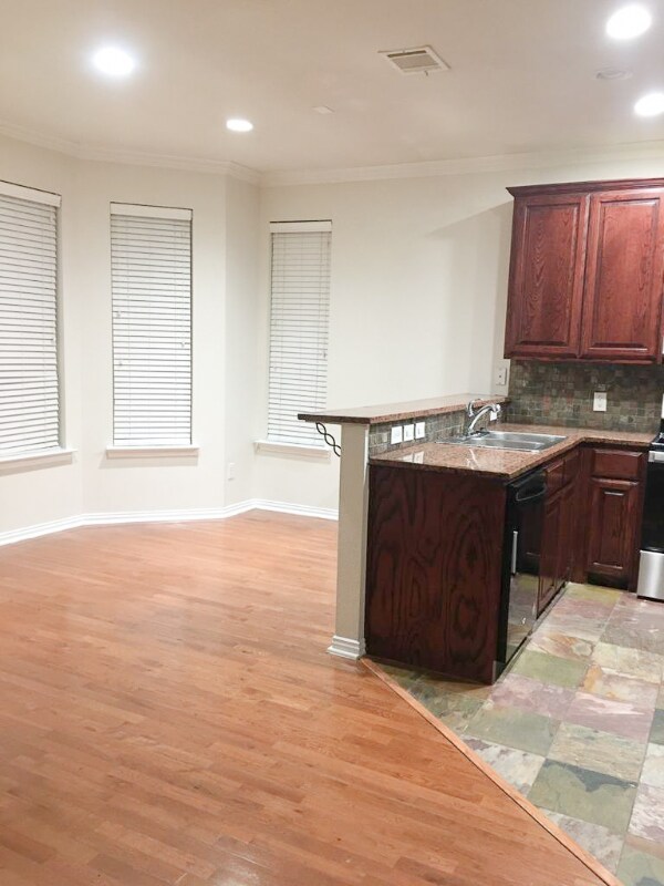 Building Photo - 1064 Alyssa Ln