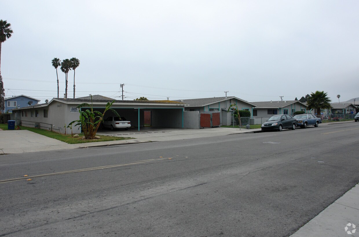 Foto del edificio - 100-148 Kellogg St