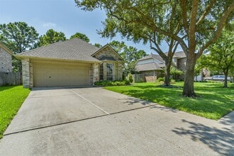 Building Photo - 17515 Fairgrove Park Dr