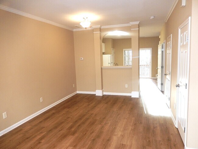 Building Photo - 8457 Reedy Ridge Ln