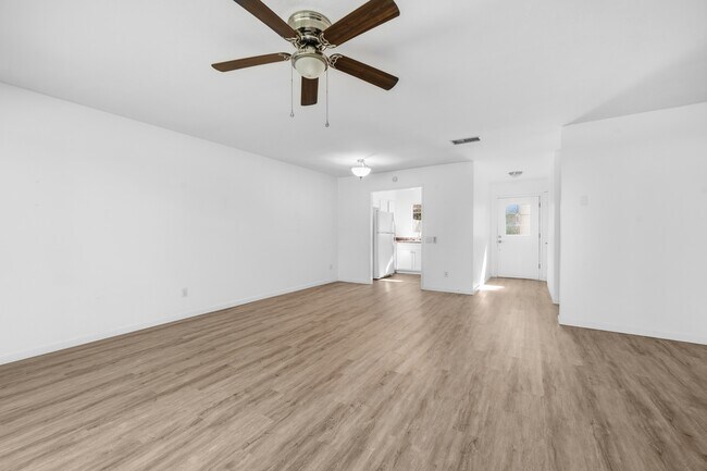 Foto del edificio - 3840 Cinnamon Way