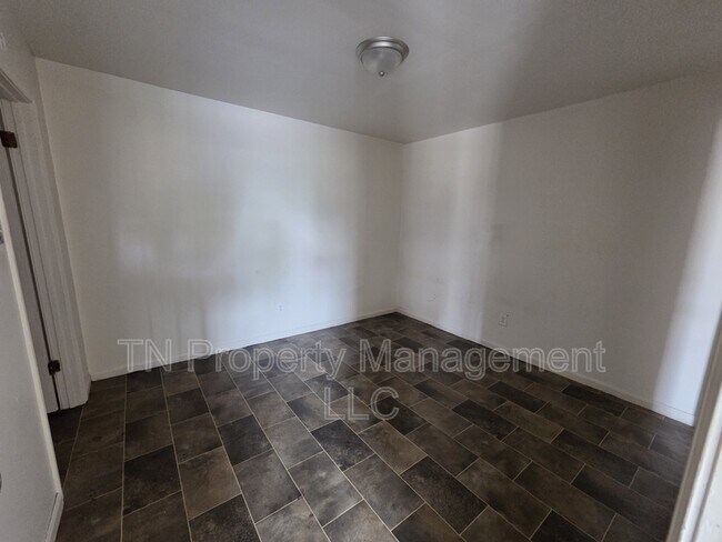 Foto del edificio - 200 Rue Basin