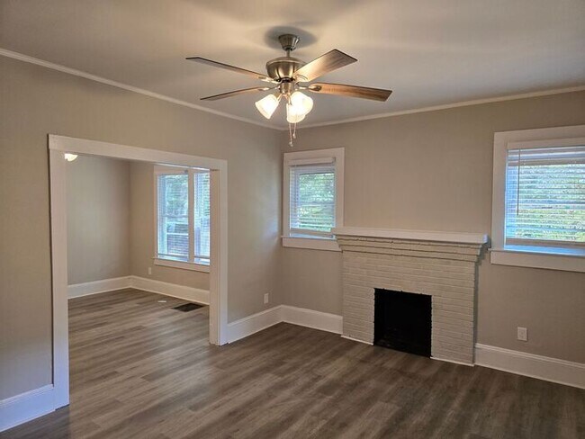 Foto del edificio - Stunning Renovated Home with Owner Financi...