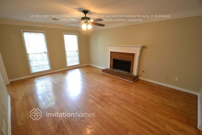 Building Photo - 613 Dahlia Way