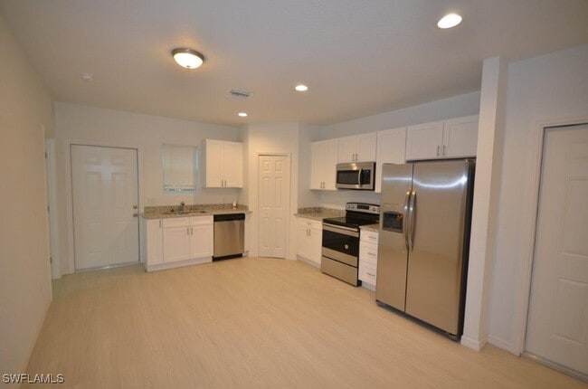 Building Photo - 3312 Armstrong Ct