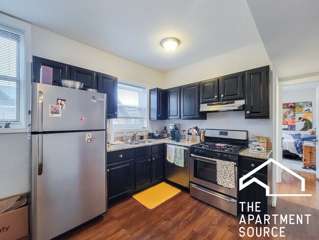 Foto del edificio - 3820 N Sheffield Ave