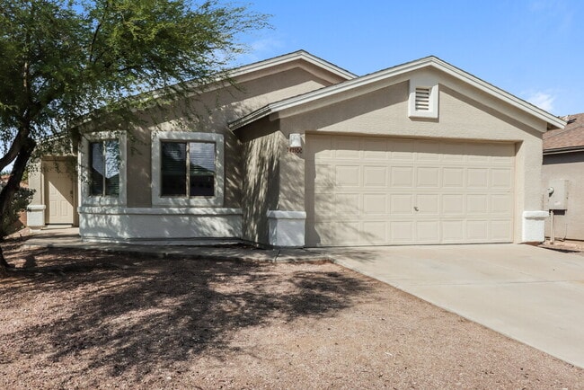 Building Photo - 7625 S Athel Tree Dr
