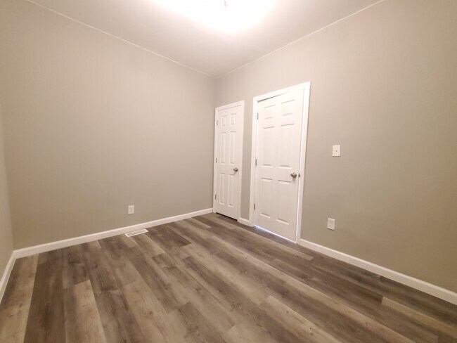 Unit 1 - 102 Wade St