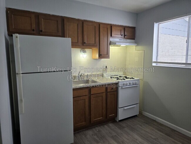 Foto del edificio - 3233 Ashby Rd