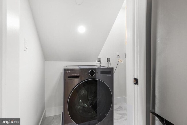 Foto del edificio - 3923 14th St NW