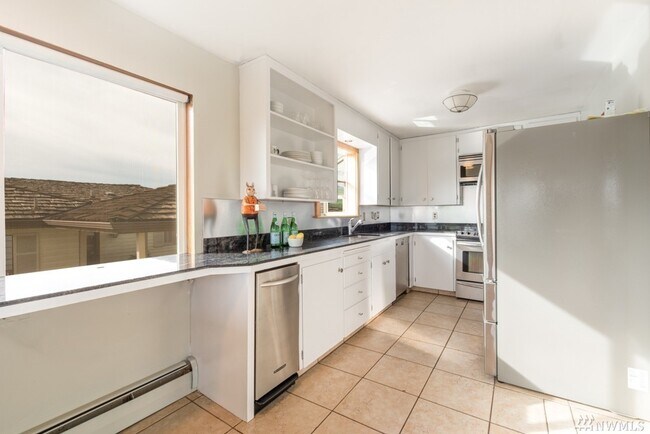 Foto del edificio - Large 4 Bedroom Magnolia Home