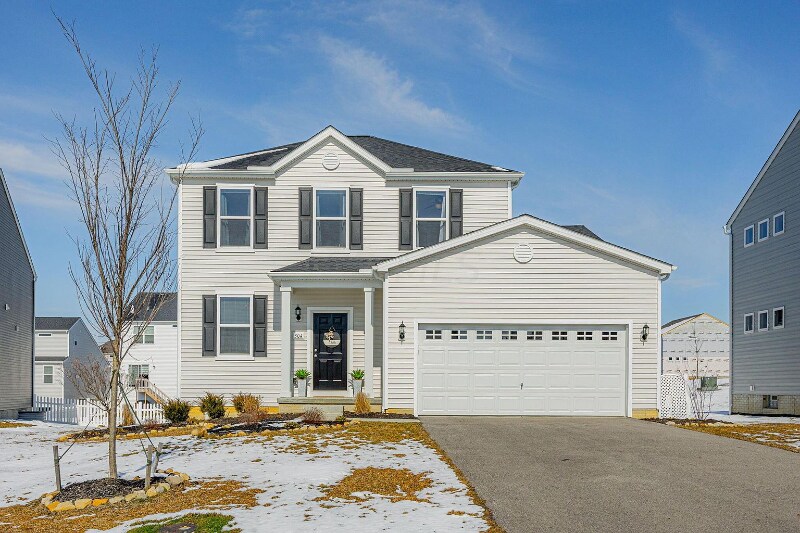Primary Photo - 304 Gray Fox Ct