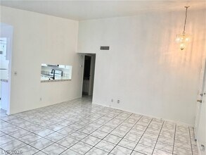 Building Photo - 5064 Jeffreys St