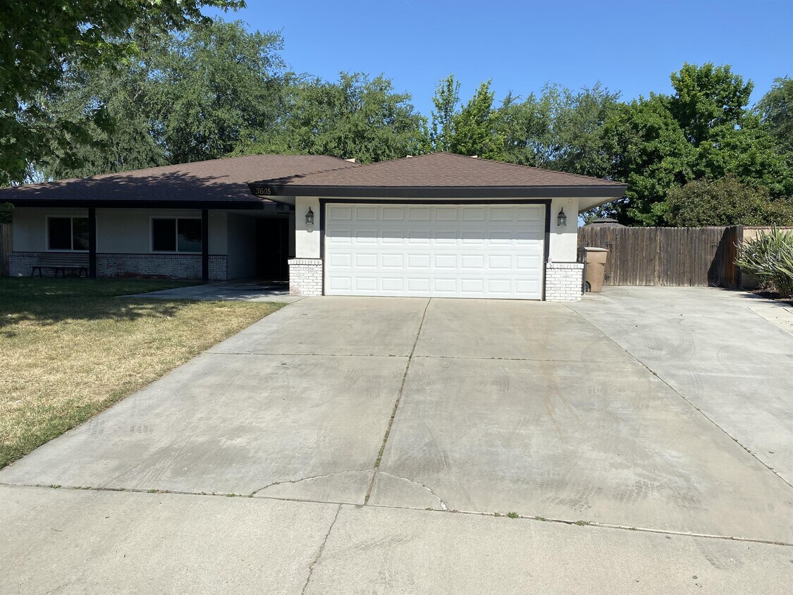 Primary Photo - 3605 Alcott Dr