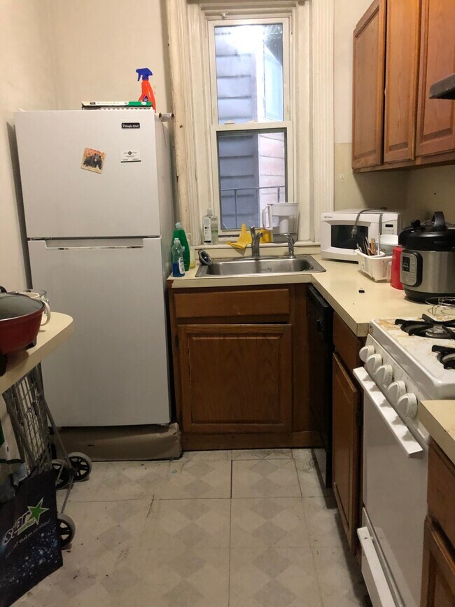 462 Park Dr, Boston, MA 02215 Condo for Rent in Boston, MA