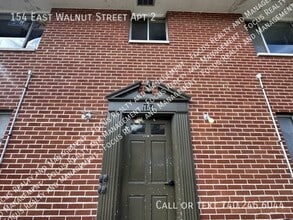 Building Photo - 154 E Walnut St