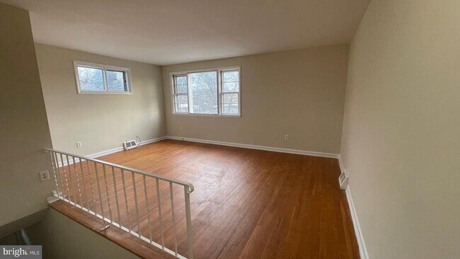 Foto del edificio - 1014 Cedarcroft Rd