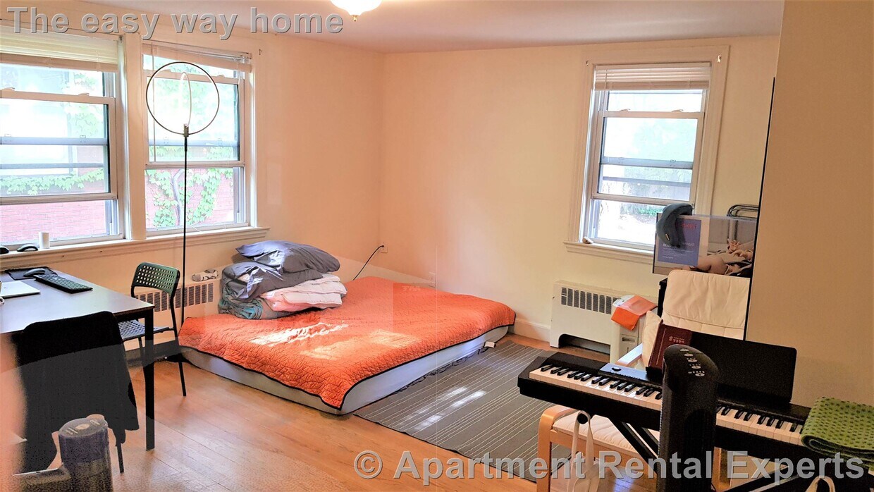 Foto principal - 48 Kirkland St