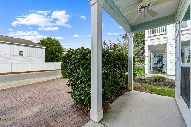Building Photo - 71 Grayling Way