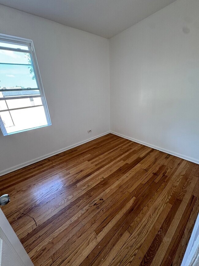 Foto del edificio - 4251 W Haddon Ave