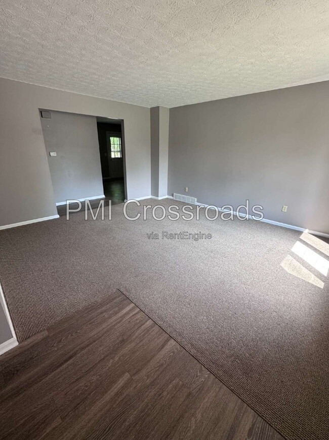 Building Photo - 7483 Peachmont Ave NW