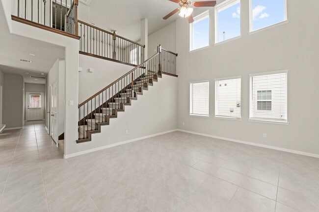 Foto del edificio - 6322 Prince Pl Dr