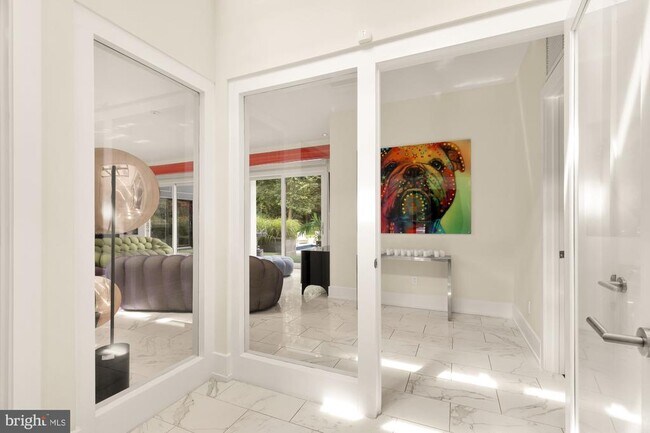 Foto del edificio - 6309 Bradley Blvd