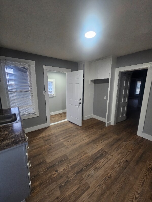 Foto del edificio - 3259 W 48th St