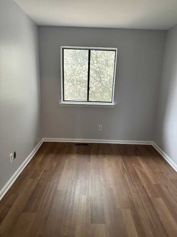 Foto del edificio - 74 Rickmar Ln