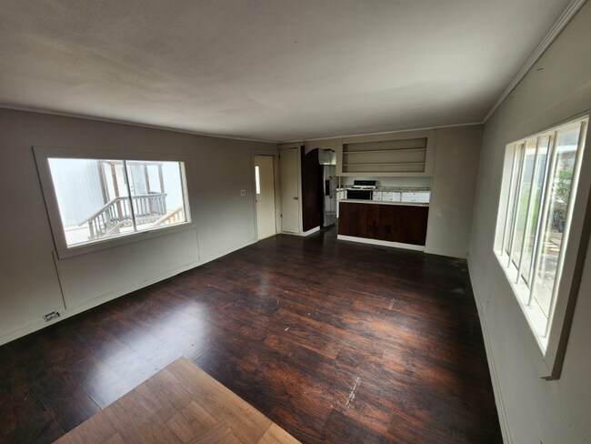 Foto del edificio - 2120 Skinner Rd