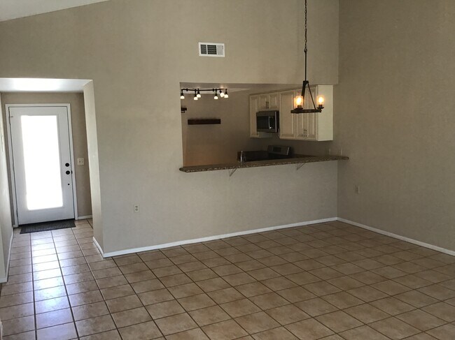 Foto del edificio - 34041 Emily Way