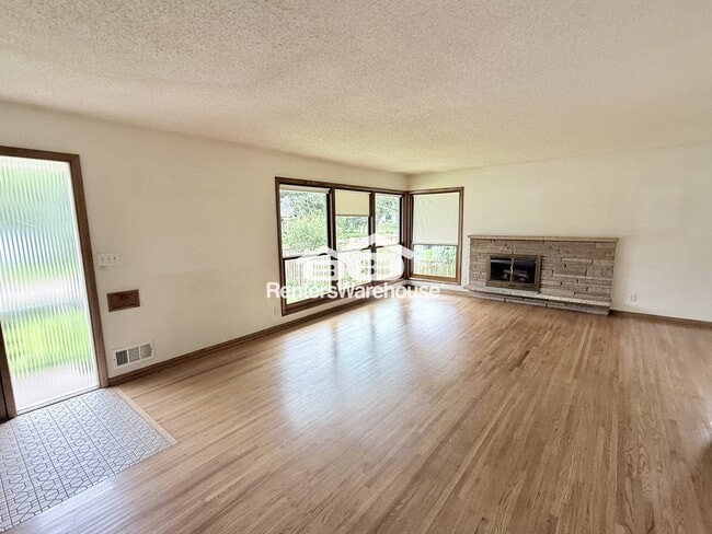 Building Photo - 3813 W 60th St