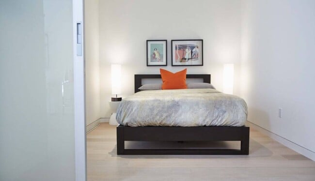 Building Photo - 616 20th St