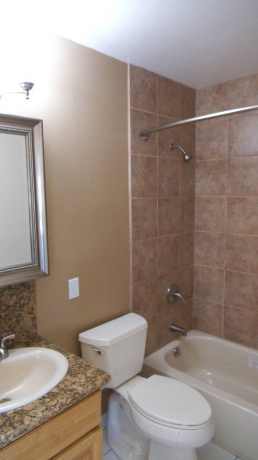 Building Photo - 350 Glenview Drive