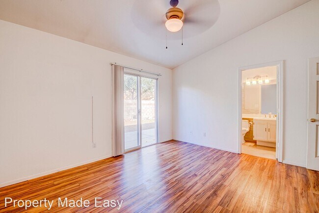 Foto del edificio - 3 br, 2 bath House - 1513 Iron Springs Dr