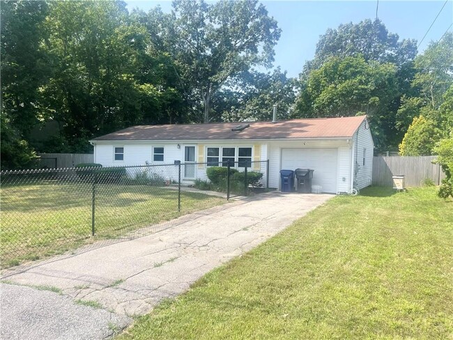 Building Photo - 225 Ardway Ave