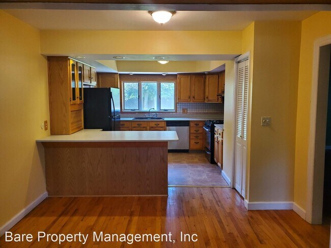 Building Photo - 2 br, 1 bath House - 1029 W Symmes