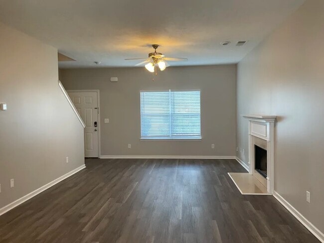 Building Photo - 360 Sarava Ln