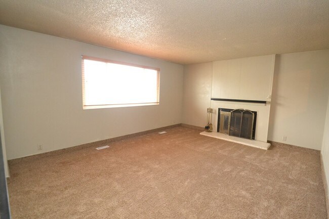 Building Photo - 3523 W Rickys Dr