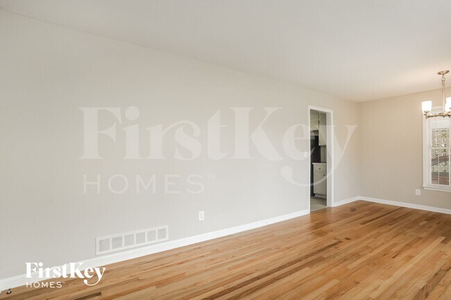 Foto del edificio - 1860 Gherry Dr