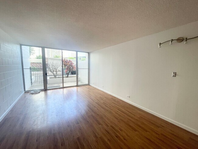 Foto del edificio - Ground Floor Unit in Likini West Available...