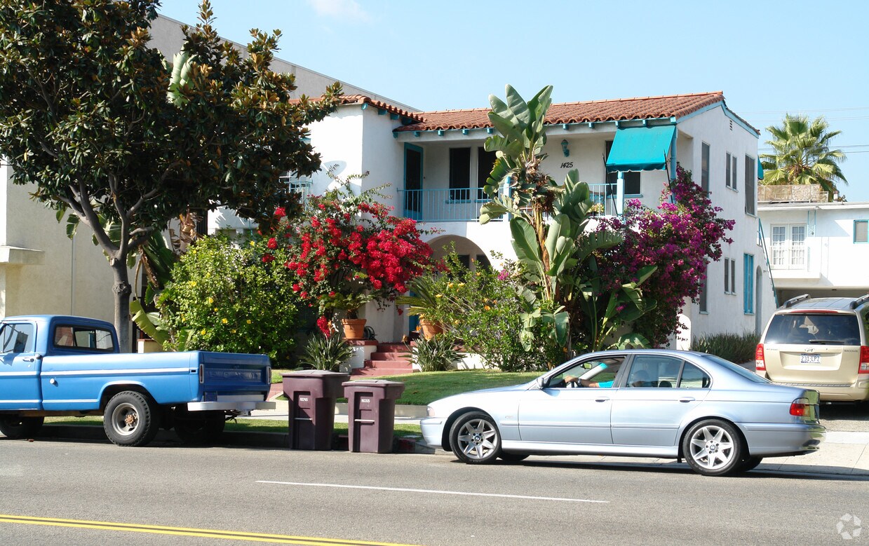 Foto principal - 1425 E Broadway