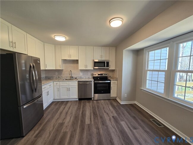 Foto del edificio - 1600 Porters Mill Terrace
