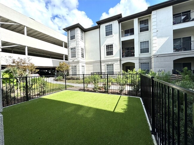 Foto del edificio - 702 Hadley St