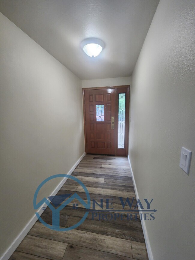 Foto del edificio - 4624 Grandview Dr W