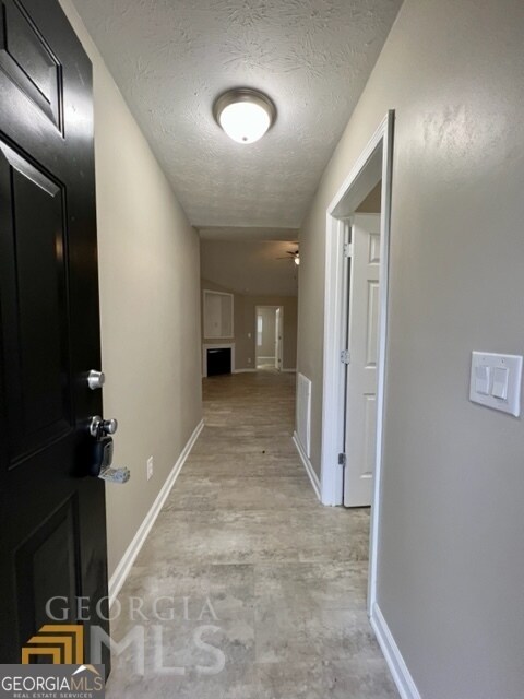 Building Photo - 137 Whistle Way