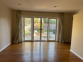 Building Photo - 1169 Flying Fish St